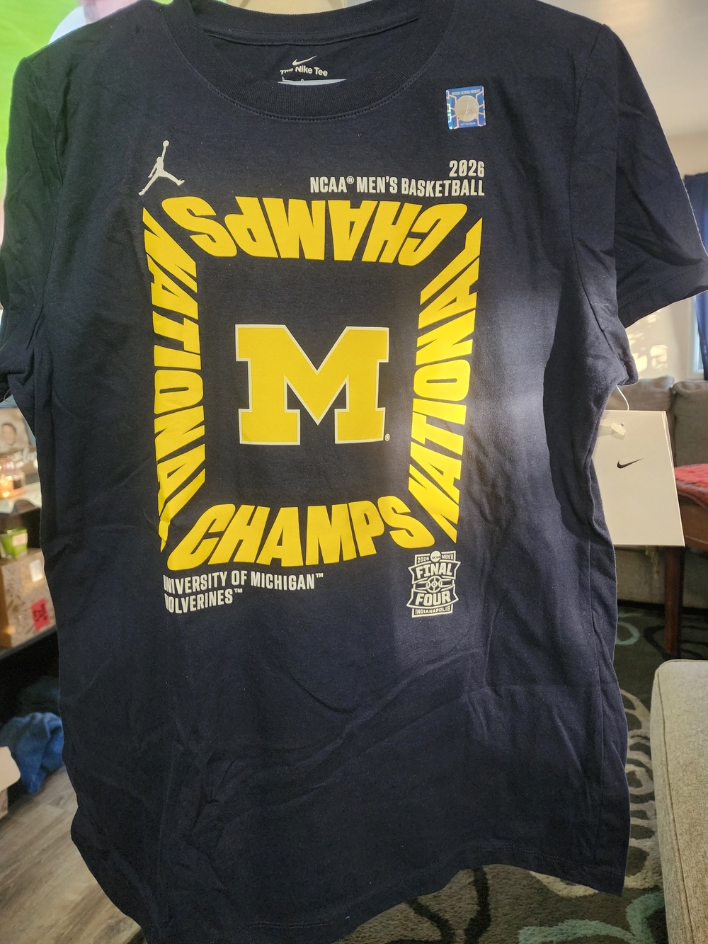 Nike Men's NCAA Michigan WolverinesNike Tee Sz Lrg NWT